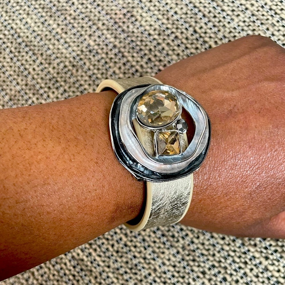 Abstract Vegan Leather Magnetic Bracelet -New! Stunning!